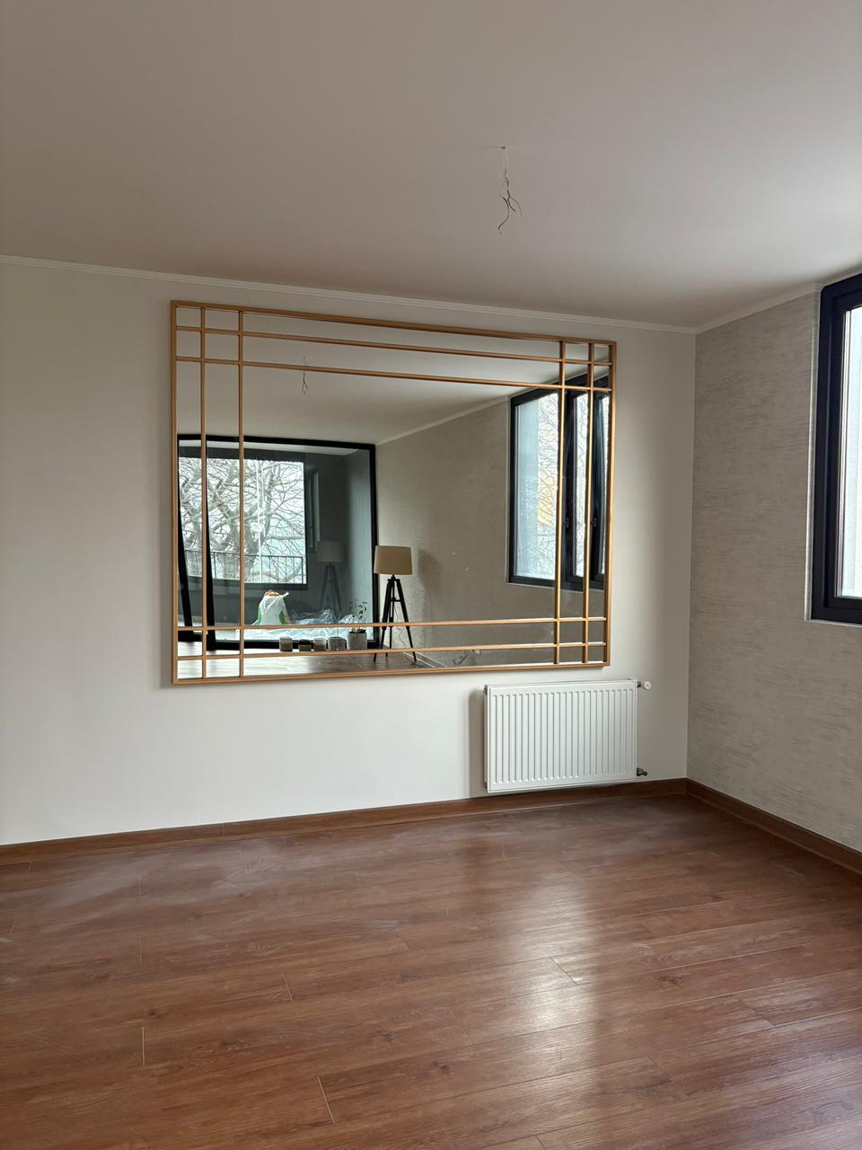 Espejo triple marco color dorado 150cm de alto x 200cm de ancho