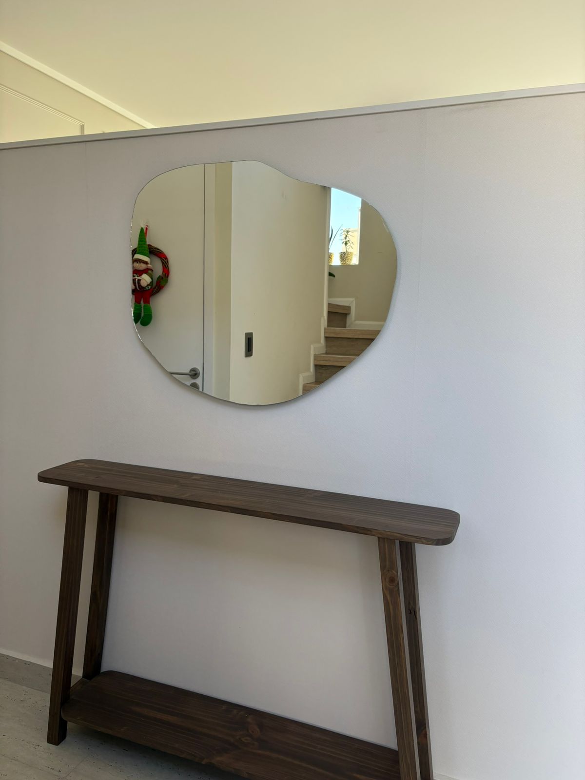 Espejo diseño irregular 80 × 65 cm